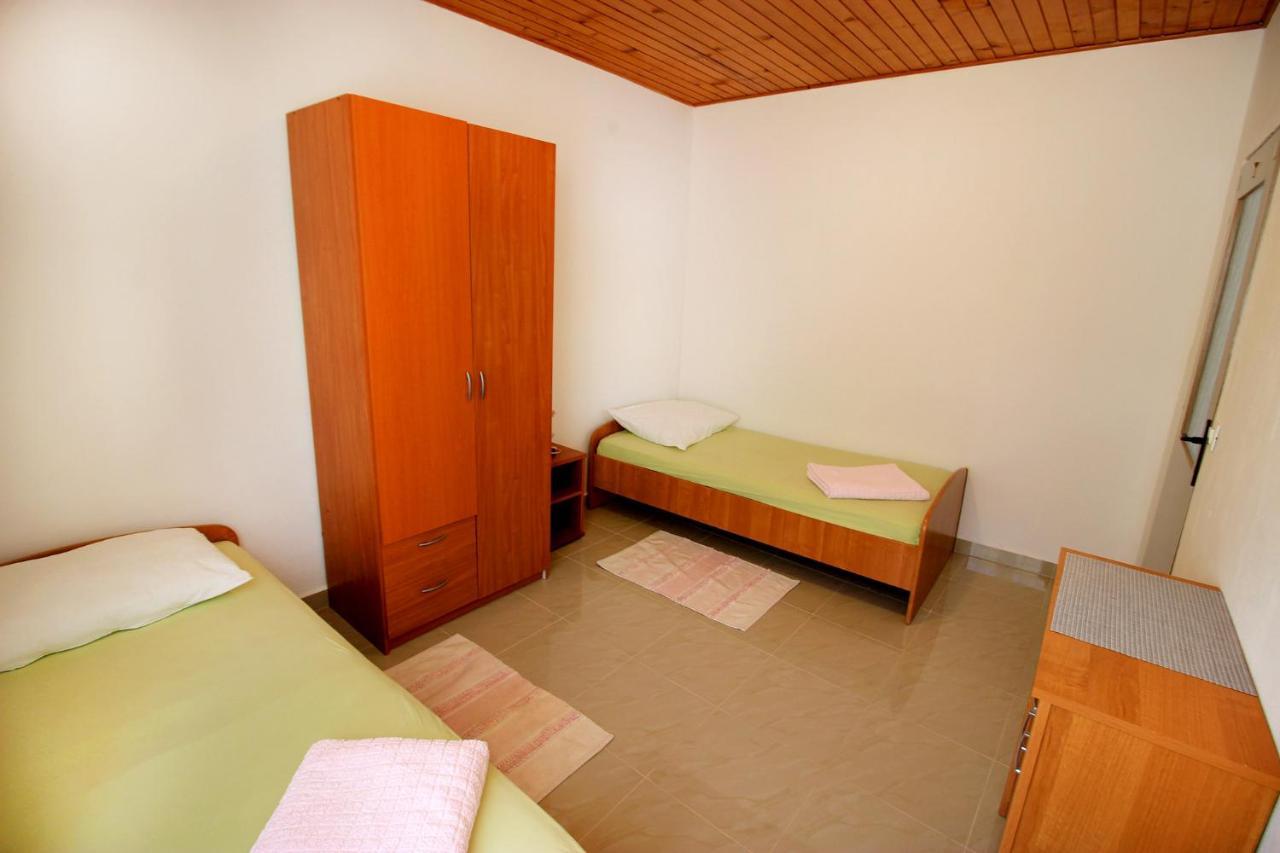 The Peaceful Vacation Apartment Metajna Ngoại thất bức ảnh